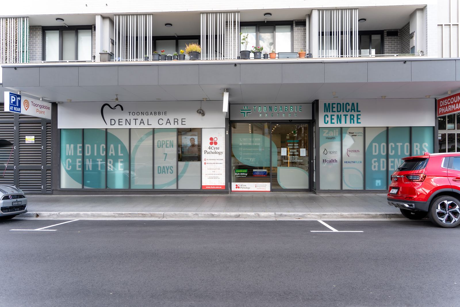 Toongabbie Doctors and Toongabbie Dental Care shopfront